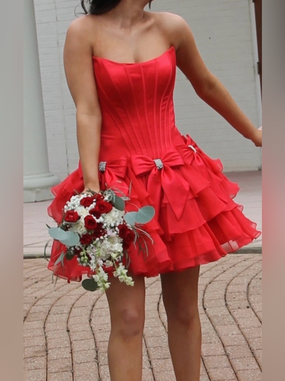 🌹 SHERRI HILL Beautiful Bold Red Drop Waist Bow Ruffle Corset Homecoming Dress - Picture 3 of 10